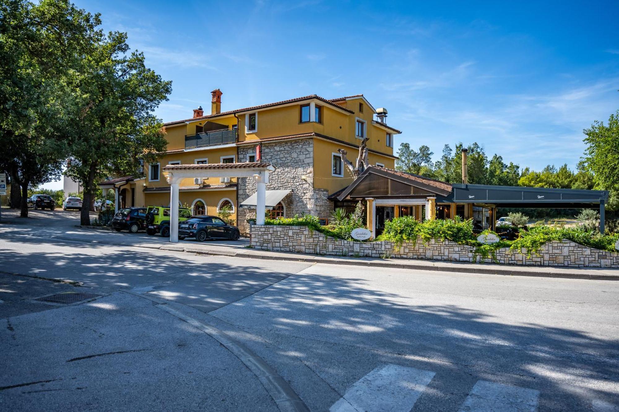 Sonia Rooms Pula Exterior photo